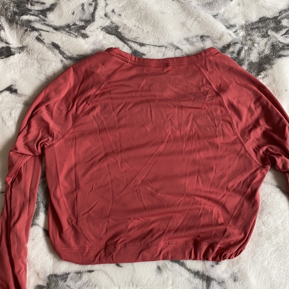 Gymshark cropped workout top - Picture 4 of 4